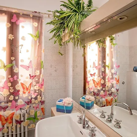 Bed & Breakfast Via Della Grotta Monsummano Terme
